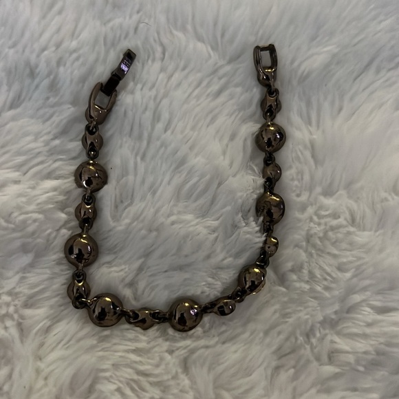 Elegant Bronze Color Bracelet - Picture 4 of 6